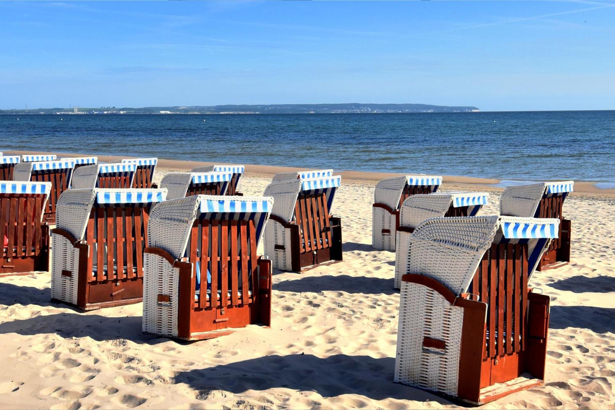 Ferienwohnung Binzer Strandgut Im Haus Jahreszeiten Binz Luaran gambar